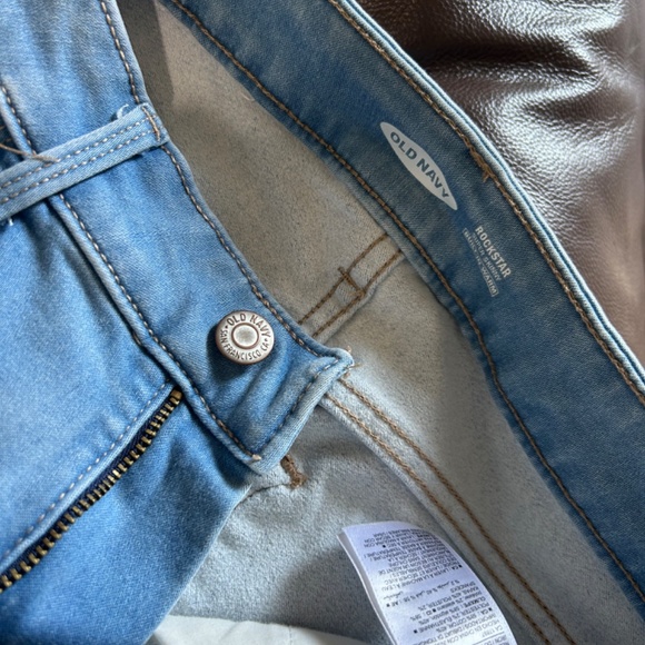 Old navy, built in warm jeans - Picture 3 of 3